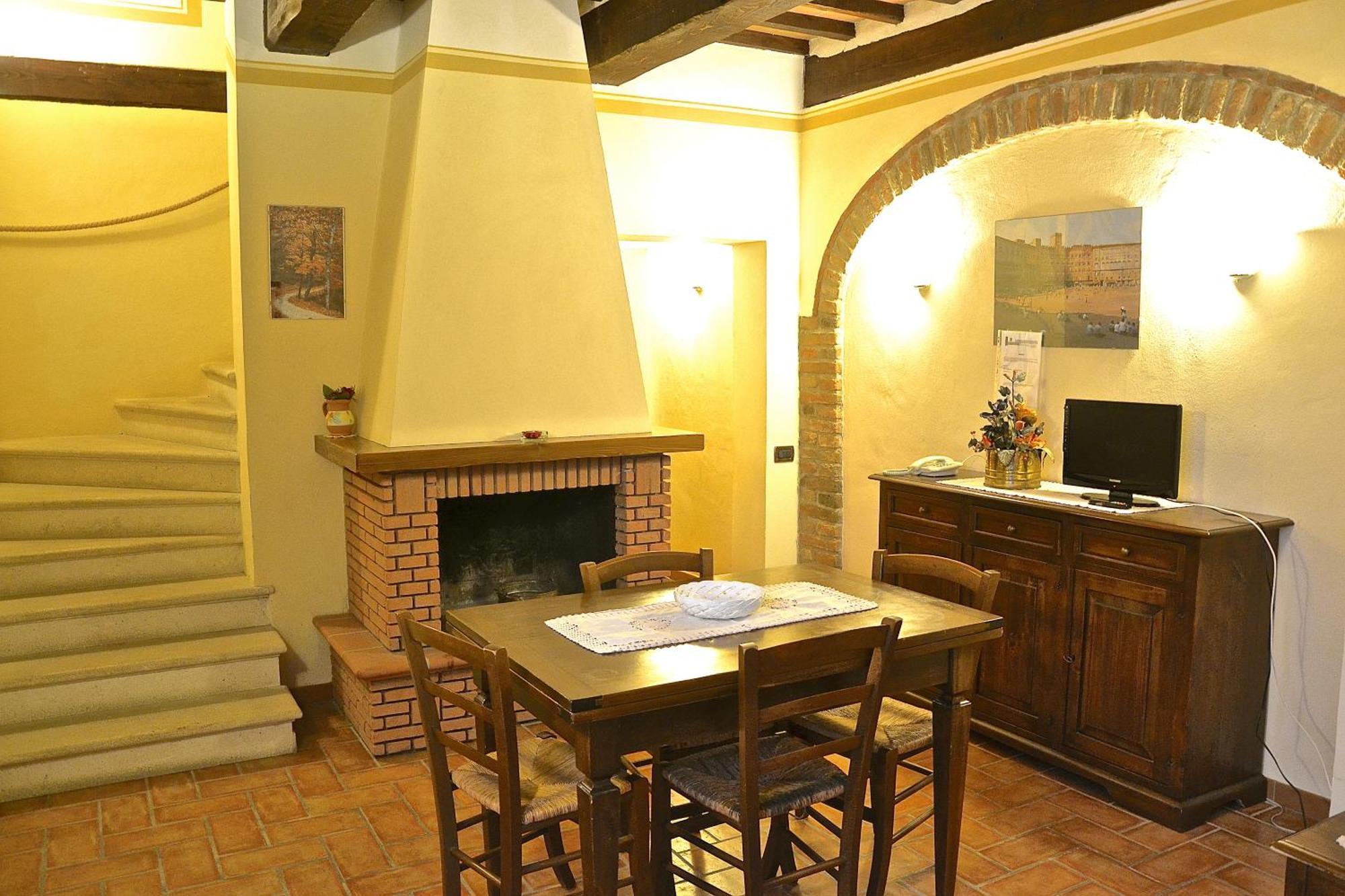 Agriturismo Sanguineto Acquaviva  Exterior photo
